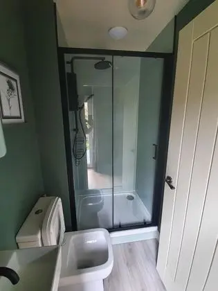 Kulübe, Özel Banyo