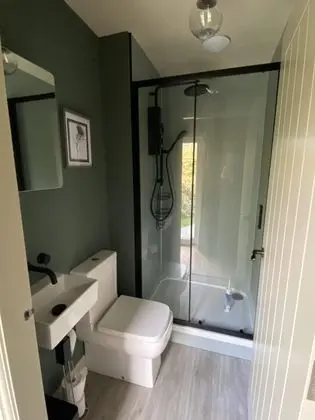 Kulübe, Özel Banyo