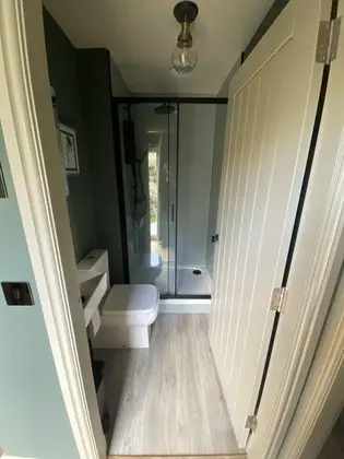 Kulübe, Özel Banyo