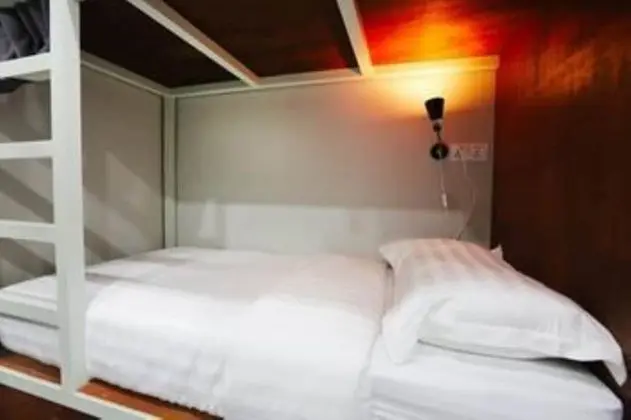 Oda (Single Bed in 8 Beds, No Balcony)