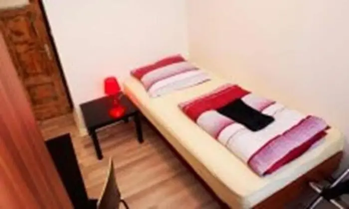 Tek Kişilik Oda, Ortak Banyo