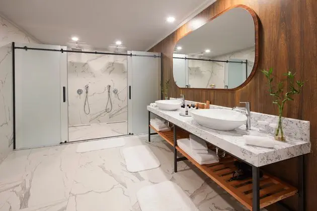 https://images.etstur.com/imgproxy/resize/2560x1440/files/images/hotelImages/etsrooms/1039/Liu_Resorts_20241111143212_0.jpg