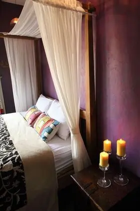 Grand Tek Büyük Yataklı Oda