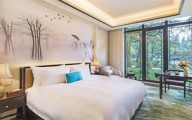 Executive Oda, 1 En Büyük (King) Boy Yatak, Bahçe Manzaralı