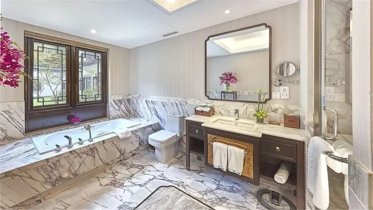 Superior Oda, Bahçe Manzaralı