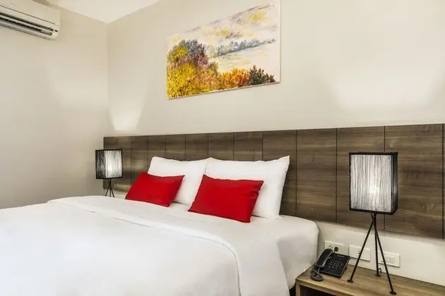 Deluxe Tek Büyük Yataklı Oda