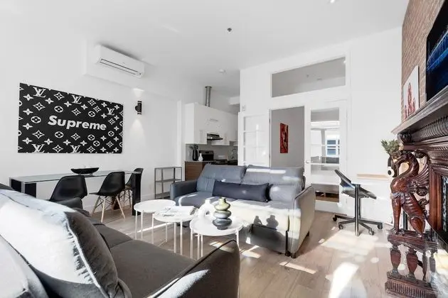 City Apart Daire, 1 Büyük (Queen) Boy Yatak ve Çekyat, Şömine, Şehir Manzaralı (Downtown 301)