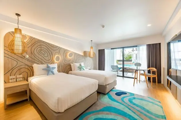 Deluxe Pool Access Terrace