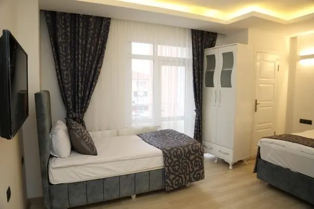 Triple, Şehir Manzaralı