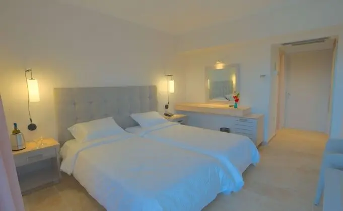 Comfort Tek Büyük veya İki Ayrı Yataklı Oda
