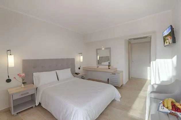 Comfort Tek Büyük veya İki Ayrı Yataklı Oda