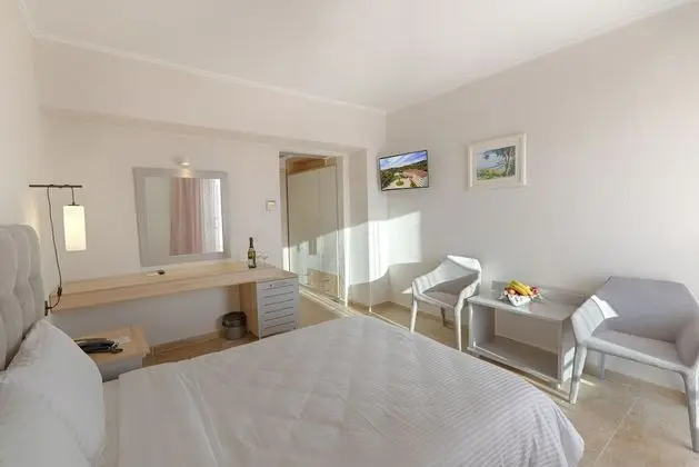 Comfort Tek Büyük veya İki Ayrı Yataklı Oda