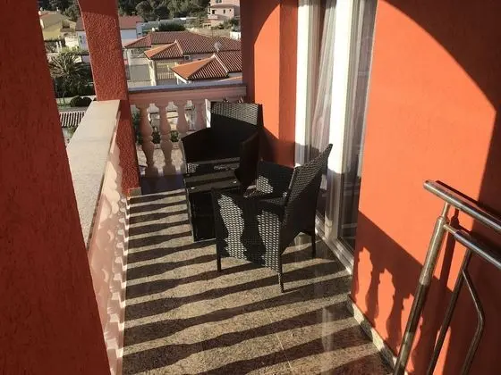 Deluxe Tek Büyük Yataklı Oda, 2 Yatak Odası, Balkon, Deniz Manzaralı