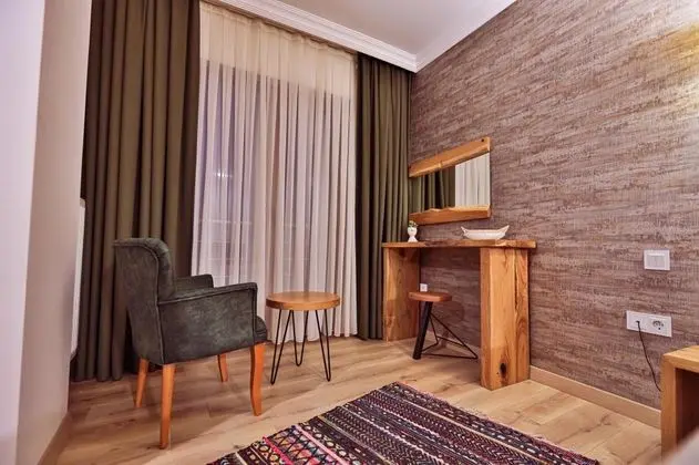 Standart Oda, Deniz veya Kara Manzaralı, Balkonsuz