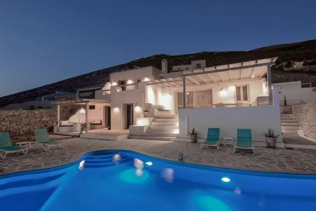 Villa, 4 Yatak Odası, Kişiye Özel Havuzlu