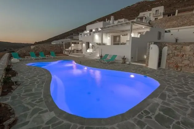 Villa, 4 Yatak Odası, Kişiye Özel Havuzlu