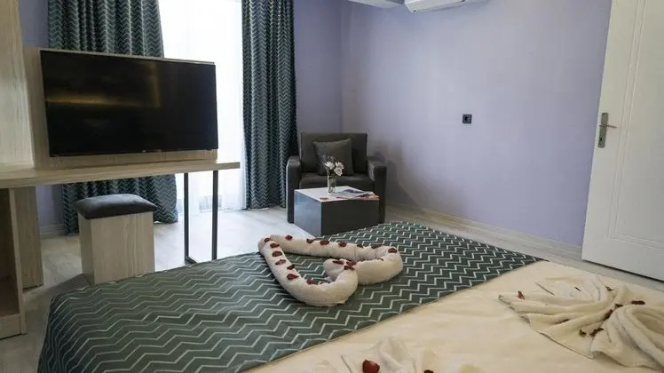 Jakuzili Suite Oda
