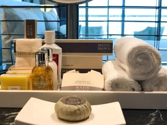 Premium Oda, 1 En Büyük (King) Boy Yatak, Sigara İçilmez, Okyanusa Sıfır