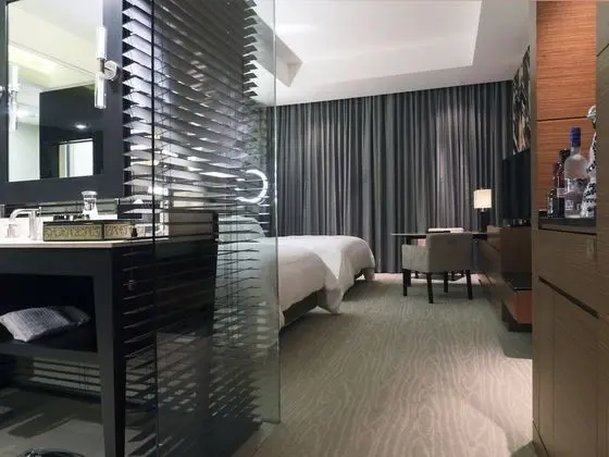 Deluxe Tek Büyük Yataklı Oda, 2 Çift Kişilik Yatak