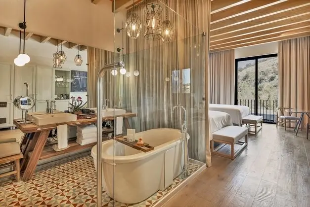Deluxe Balcony Patio View, 2 Double