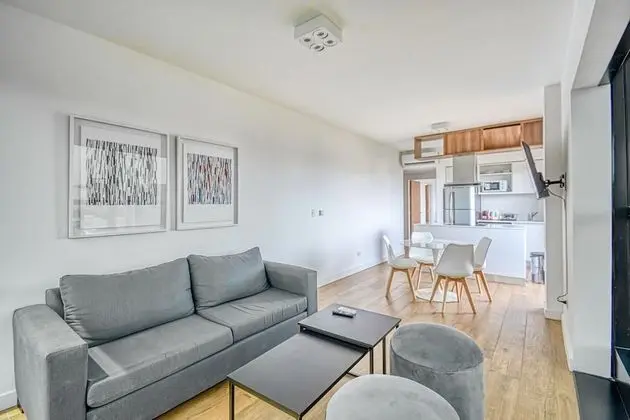 Apartment 9AT