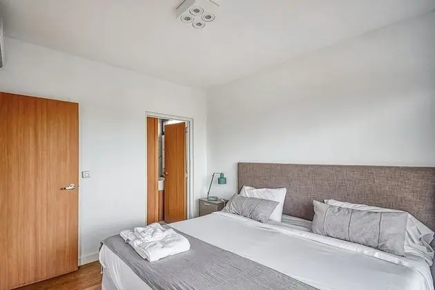 Apartment 9AT