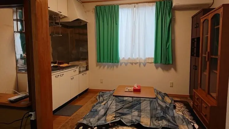 Dört Kişilik Oda, Ortak Banyo