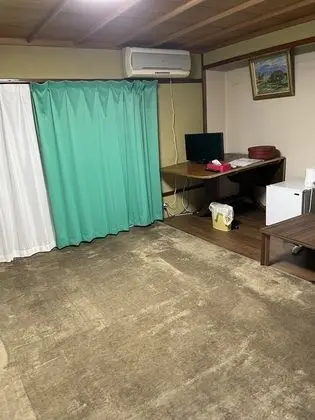 Dört Kişilik Oda, Ortak Banyo