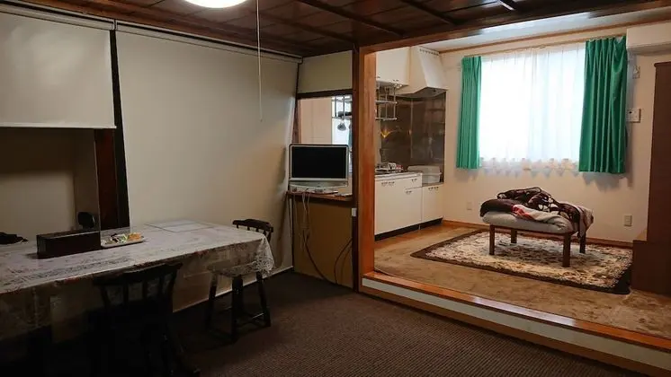 Dört Kişilik Oda, Ortak Banyo (with Private Kitchen)
