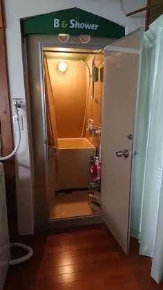 Dört Kişilik Oda, Özel Banyo (with Kitchen)