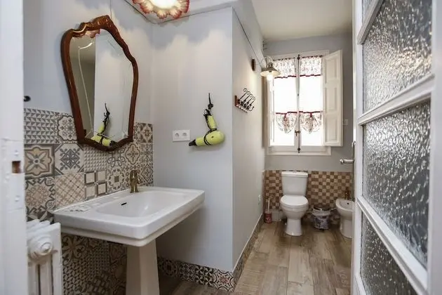 Design Tek Büyük Yataklı Oda, Özel Banyo