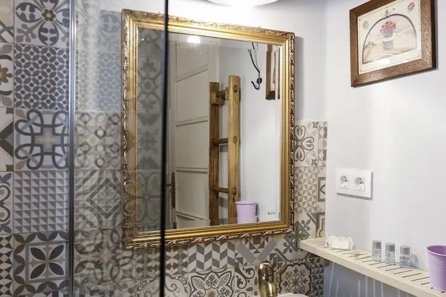 Üç Kişilik Oda, Özel Banyo
