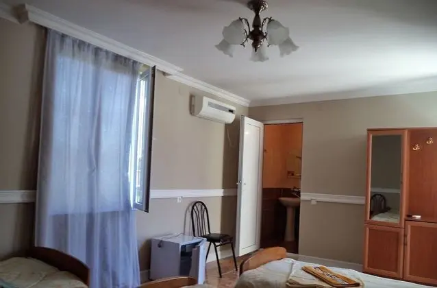 Standard Dört Kişilik Oda, Şehir Manzaralı
