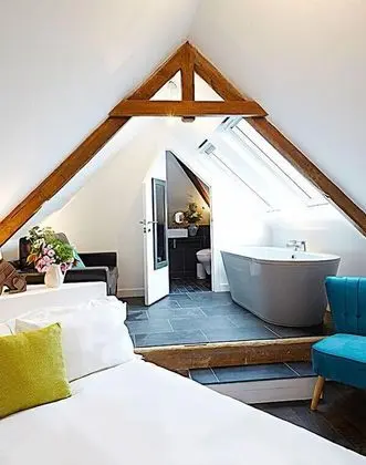 Tek Büyük Yataklı Oda (Loft)
