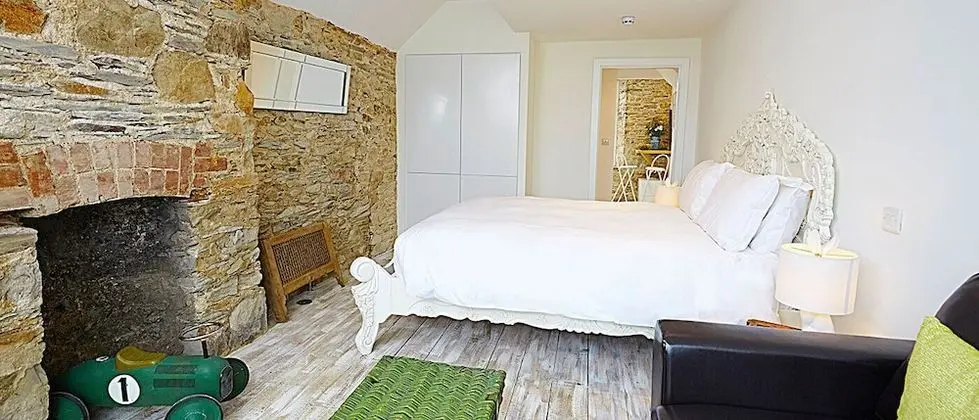 Tek Büyük Yataklı Oda (Room1)