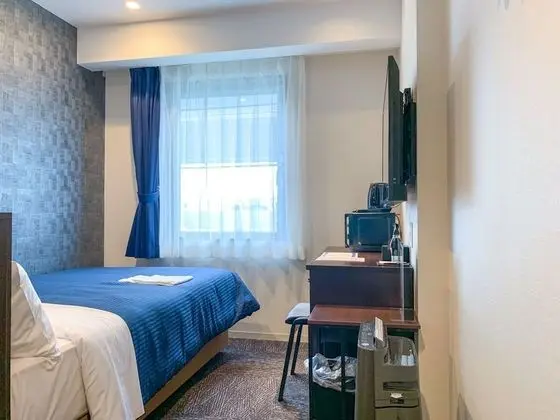 Tek Kişilik Oda, Sigara İçilebilir