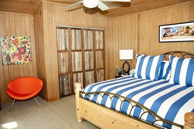 Superior Kulübe, Özel Banyo, Havuz Manzaralı (Poolside Cabana )