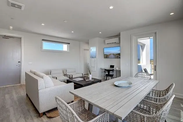 Deluxe Oda, 1 En Büyük (King) Boy Yatak ve Çekyat, Plaj Manzaralı