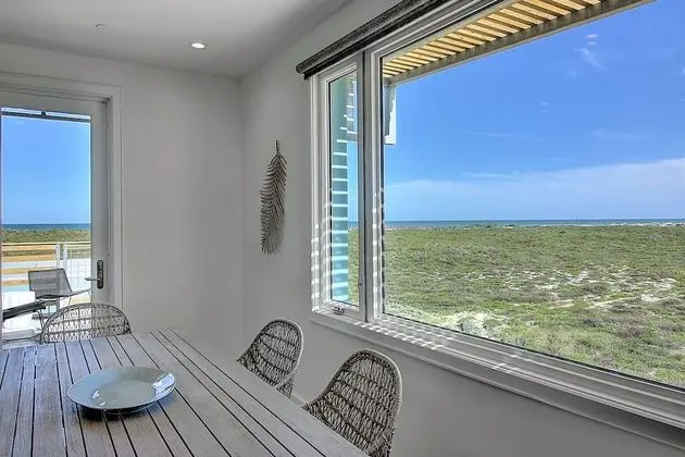 Deluxe Oda, 1 En Büyük (King) Boy Yatak ve Çekyat, Plaj Manzaralı