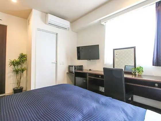 Tek Kişilik Oda, Sigara İçilebilir