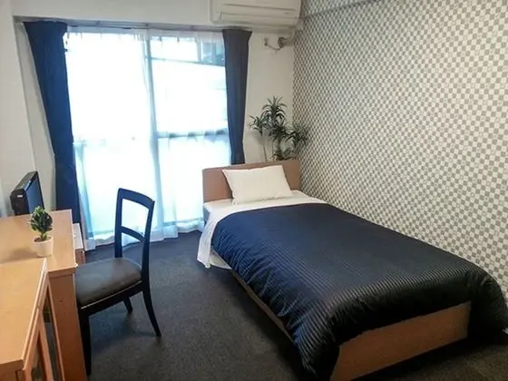 Tek Kişilik Oda, 1 Tek Kişilik Yatak, Sigara İçilebilir
