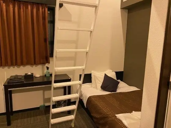 Economy Çatı Katı (Loft), Sigara İçilebilir