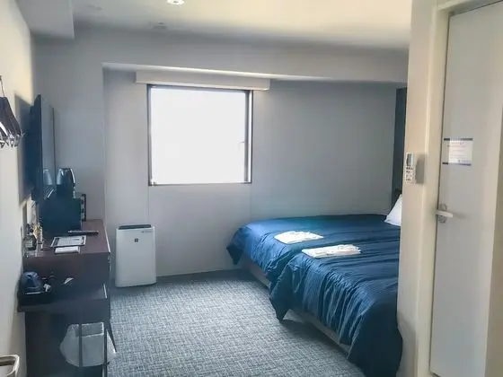 İki Ayrı Yataklı Oda, Sigara İçilmez