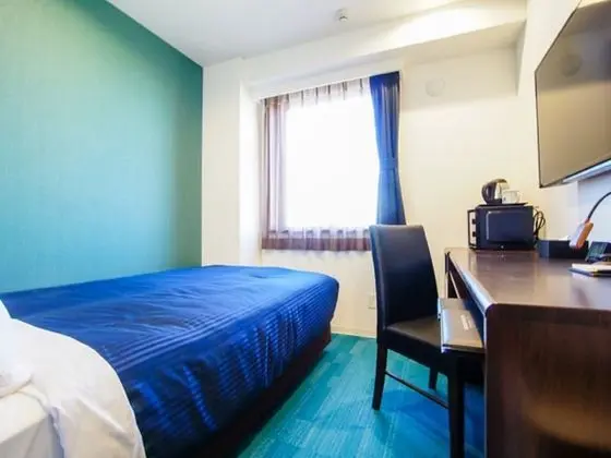 Tek Kişilik Oda, Sigara İçilebilir