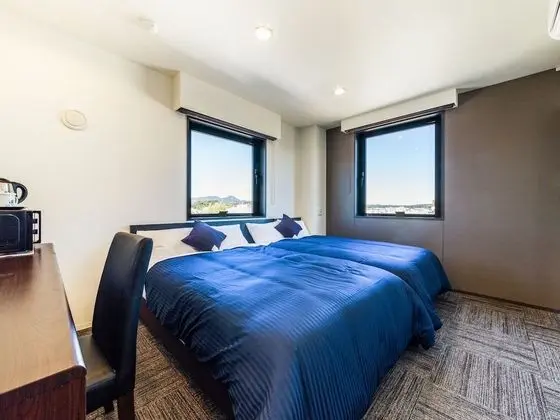 İki Ayrı Yataklı Oda, Sigara İçilebilir