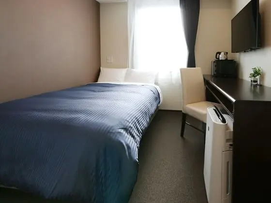 Tek Kişilik Oda, Sigara İçilebilir