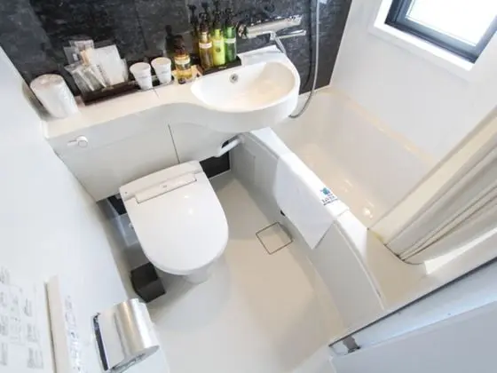 İki Ayrı Yataklı Oda, Sigara İçilmez