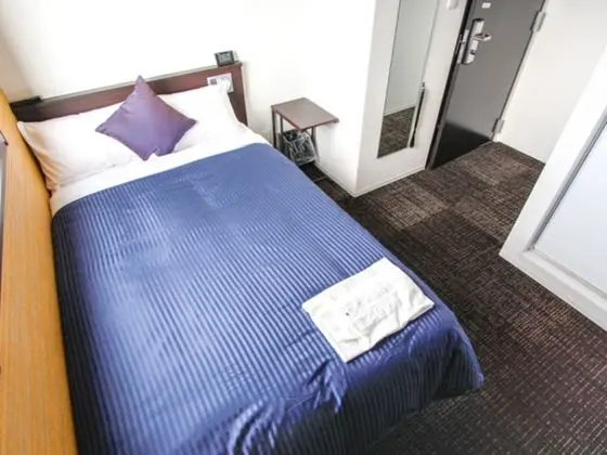 Tek Kişilik Oda, Sigara İçilebilir