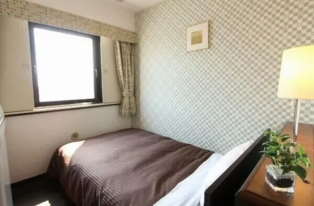 Tek Kişilik Oda, Sigara İçilebilir