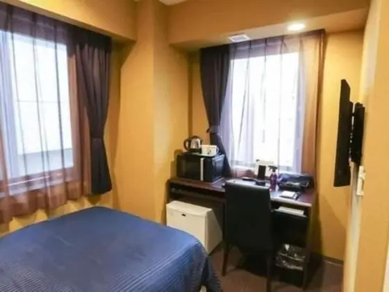 Tek Kişilik Oda, Sigara İçilmez